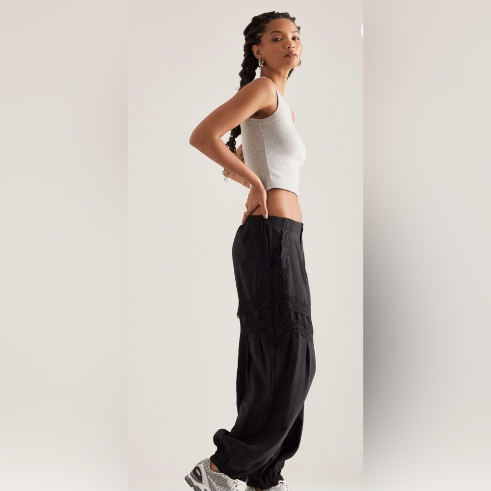 Anthropologie Pieced Black Lace Joggers Size S NWT - Picture 4 of 16